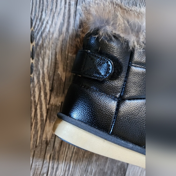 Little Kids Anti-slip PU Leather Flat Winter Boots With Furry Cuff - Picture 4 of 6